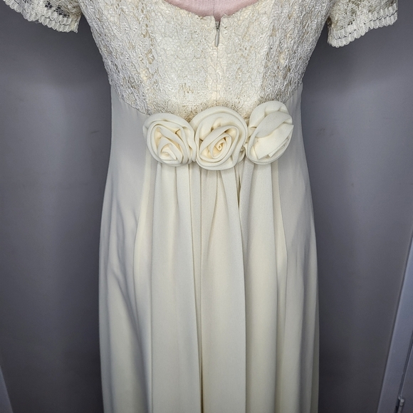 Vintage Lanz of Salzburg Pale Yellow/Ivory Lace Gown Mother of the Bride Size 6 - Picture 6 of 10